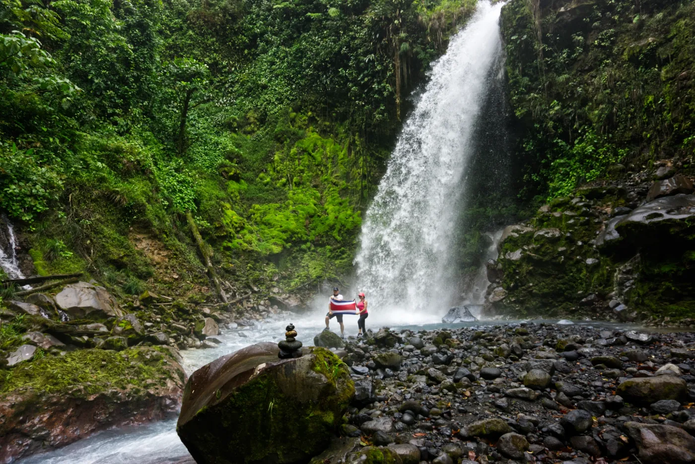 Blue Morpho Waterfall en Oski Lodge